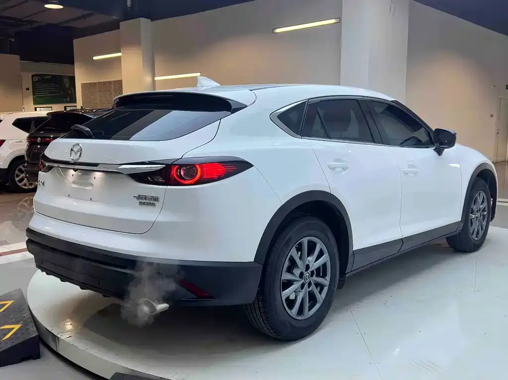 Mazda CX-4 — фото 3