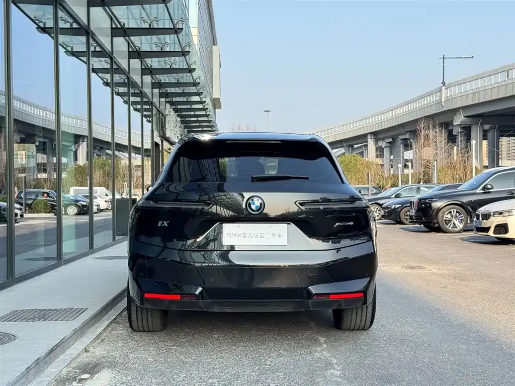 BMW iX — фото 10