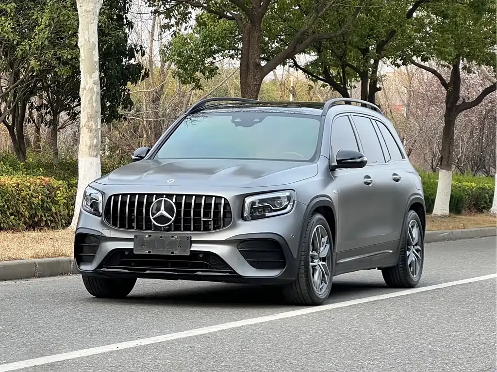 Mercedes-Benz GLB AMG — фото 1