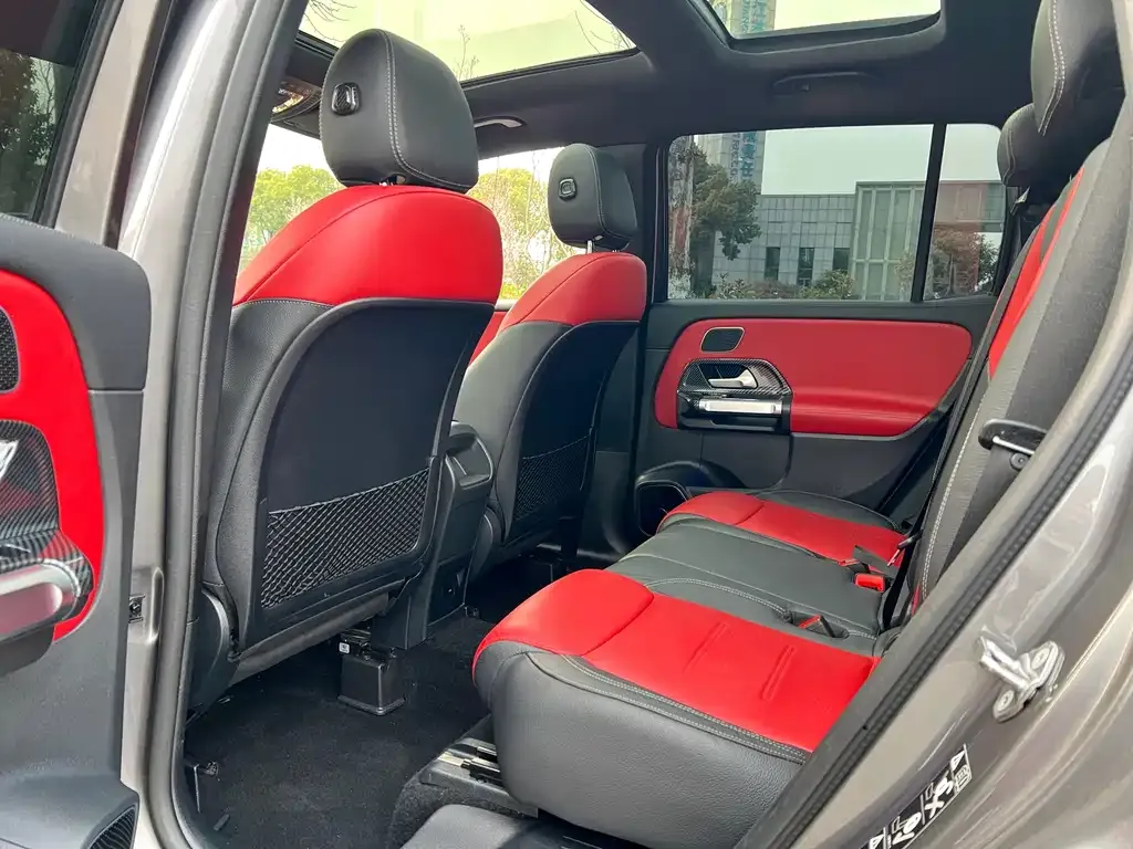 Mercedes-Benz GLB AMG — фото 3