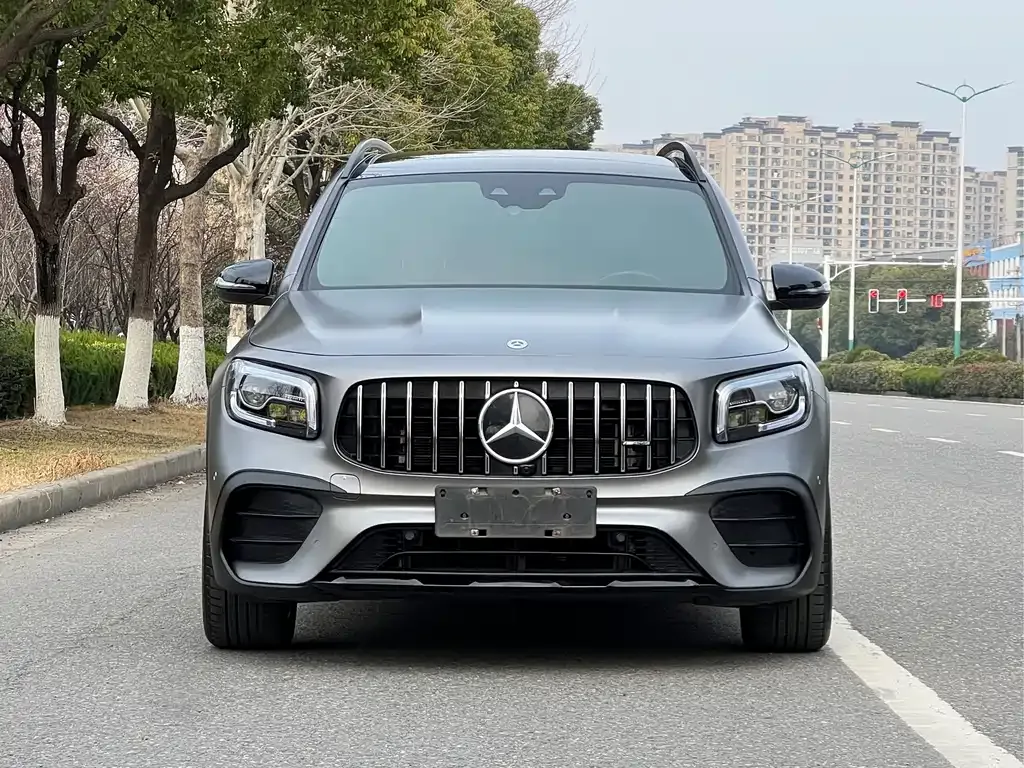 Mercedes-Benz GLB AMG — фото 8