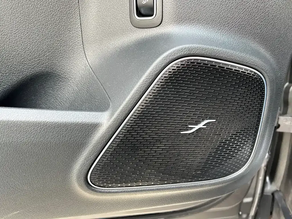 Mercedes-Benz GLB AMG — фото 7