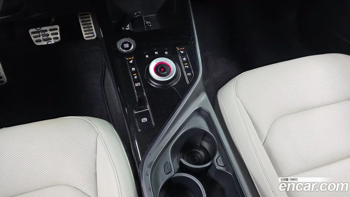 Kia Niro — фото 9