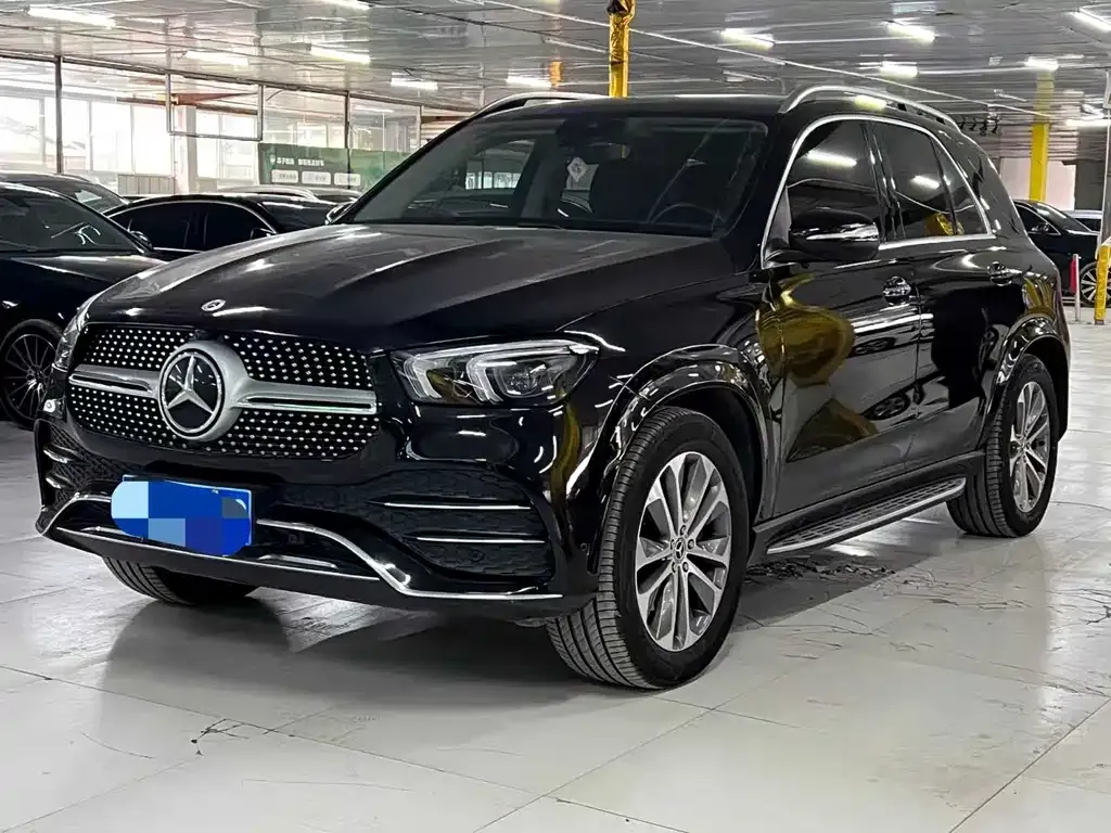 Mercedes-Benz GLE — фото 1
