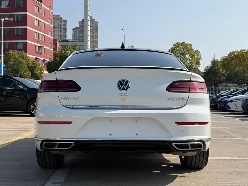 Volkswagen CC — фото 3