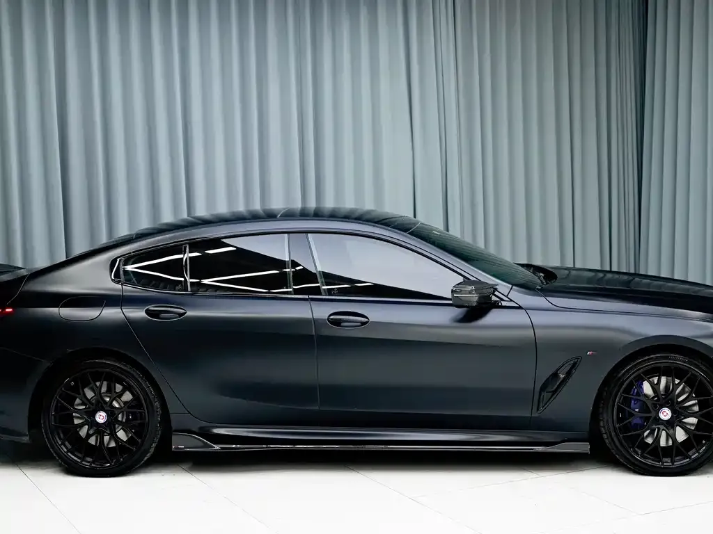 BMW 8 Series — фото 5