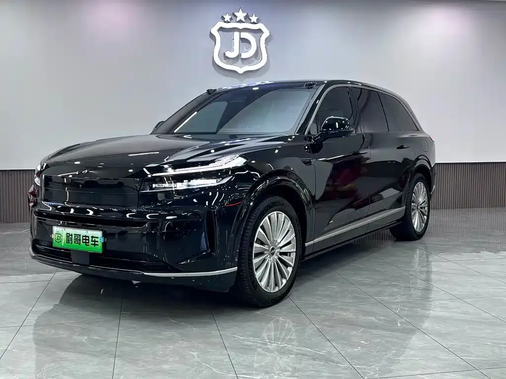 ONVO L90 — фото 1