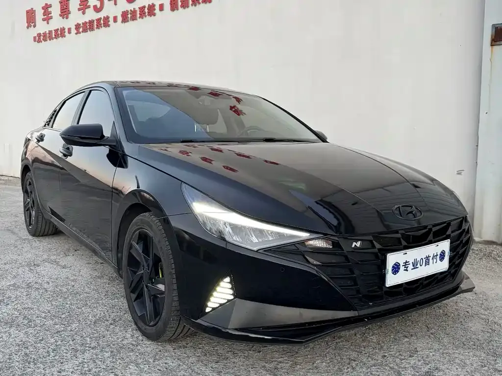 Hyundai Elantra — фото 5
