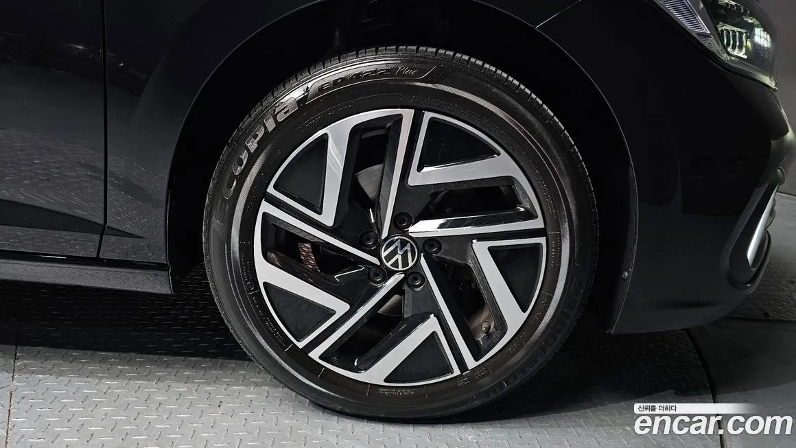 Volkswagen Jetta — фото 3