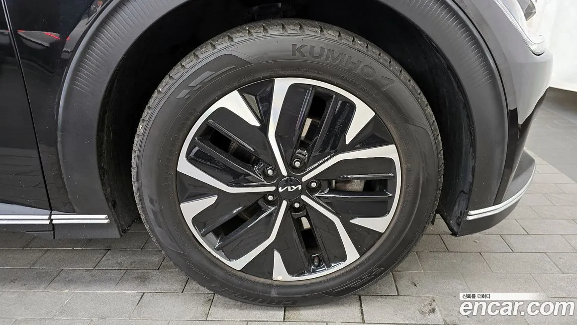 Kia EV6 — фото 6