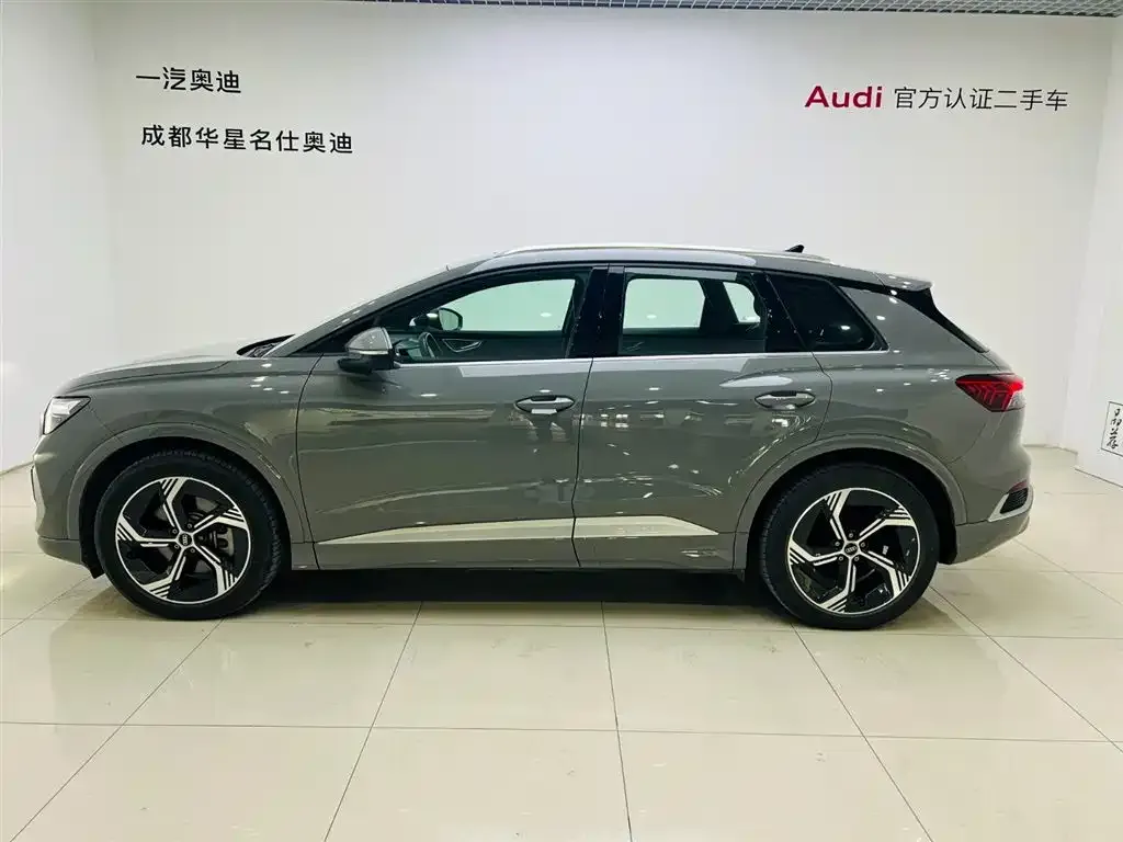 Audi Q4 e-tron — фото 9