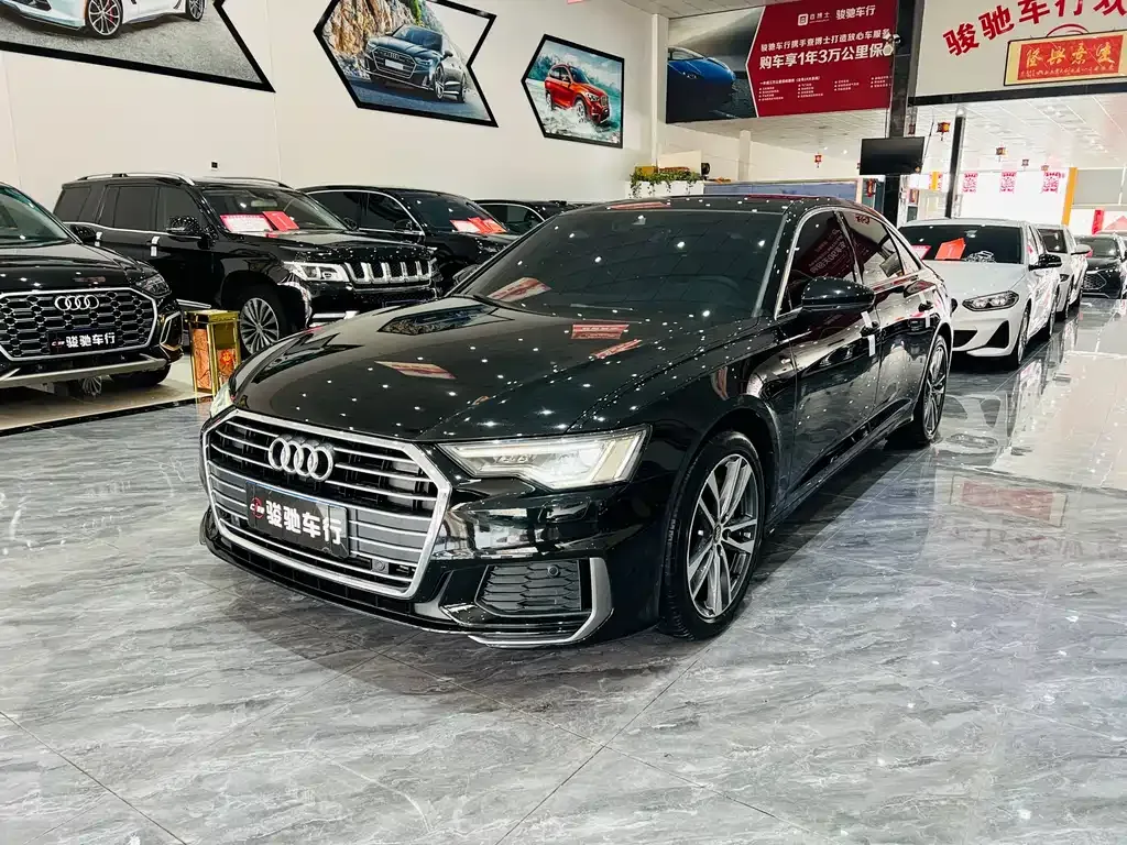 Audi A6L — фото 1