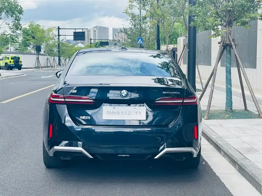 BMW i5 — фото 4