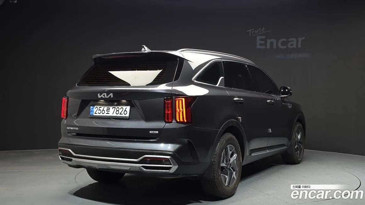 Kia Sorento — фото 8