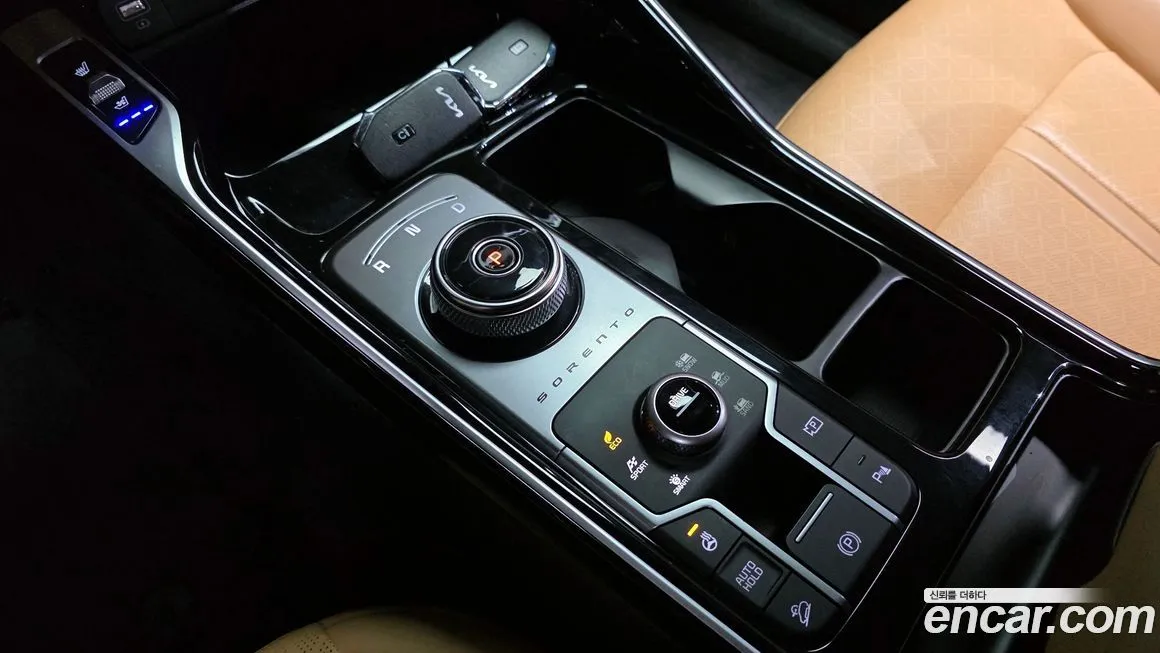 Kia Sorento — фото 5