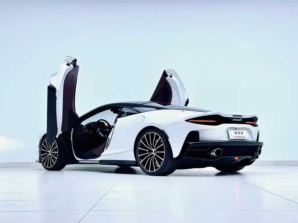 McLaren GT — фото 2