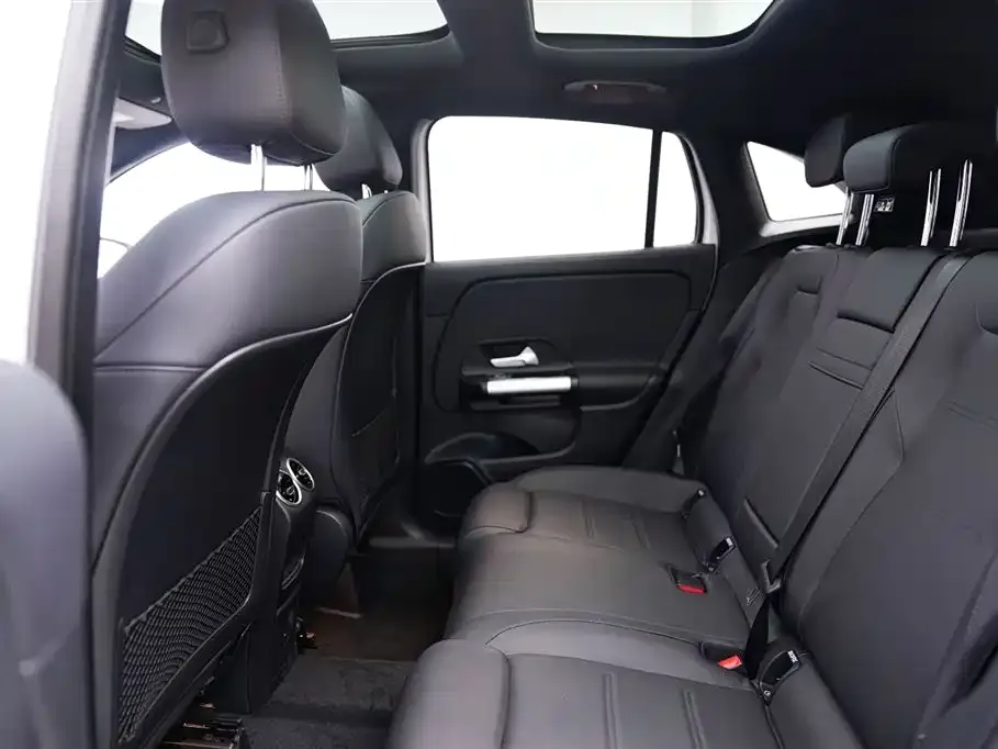 Mercedes-Benz GLA — фото 5