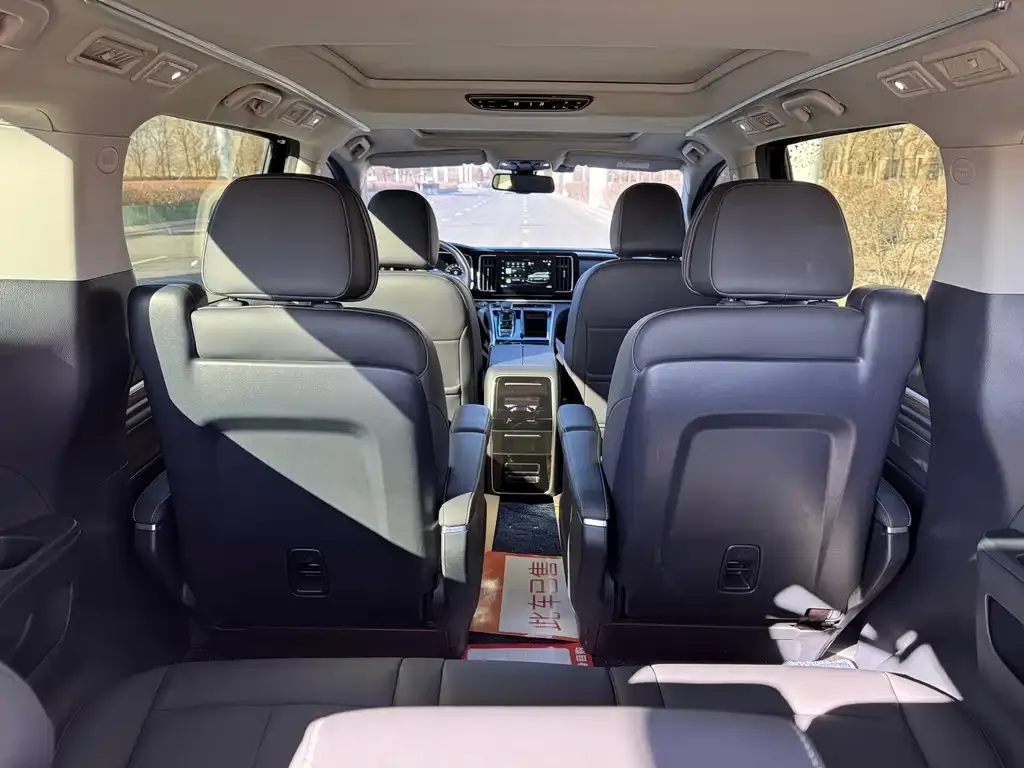 GAC Motor Trumpchi M8 — фото 2