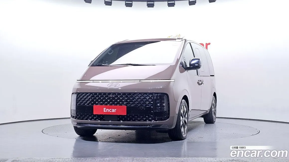 Hyundai Staria — фото 3