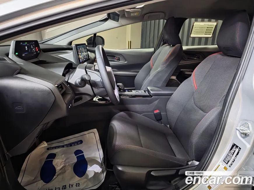Toyota Prius — фото 5