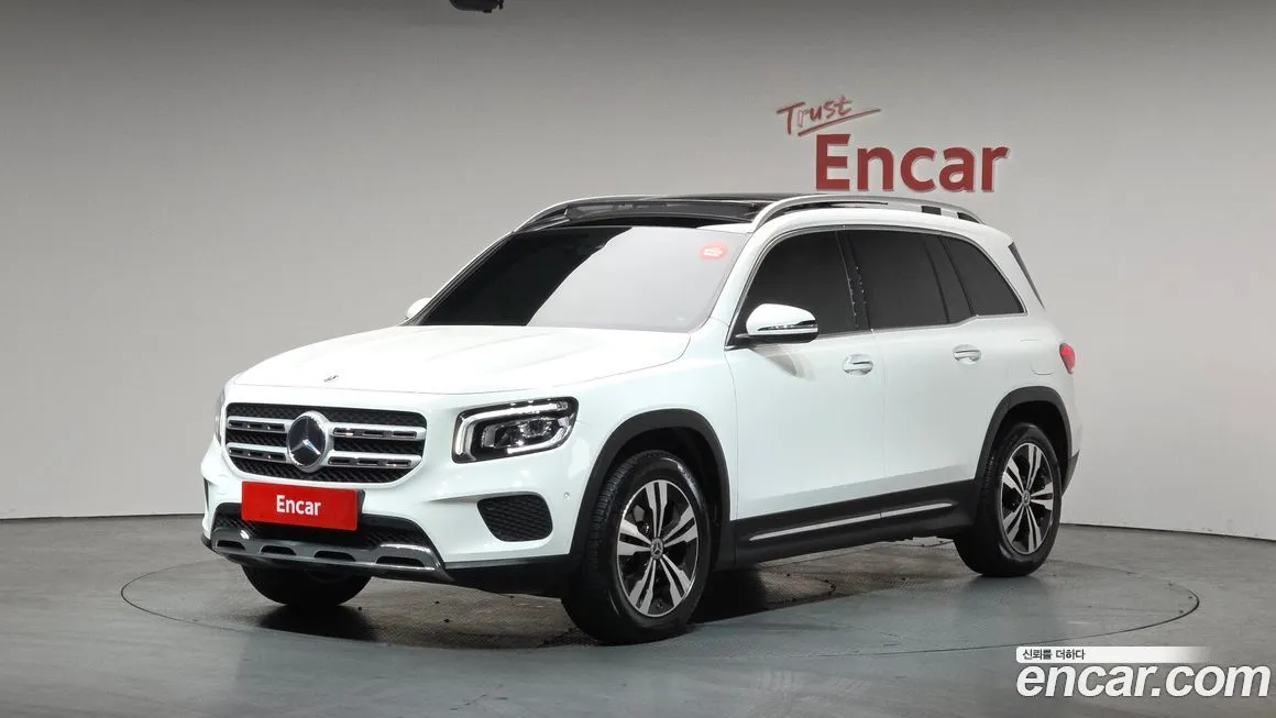 Mercedes-Benz GLB-Class — фото 1