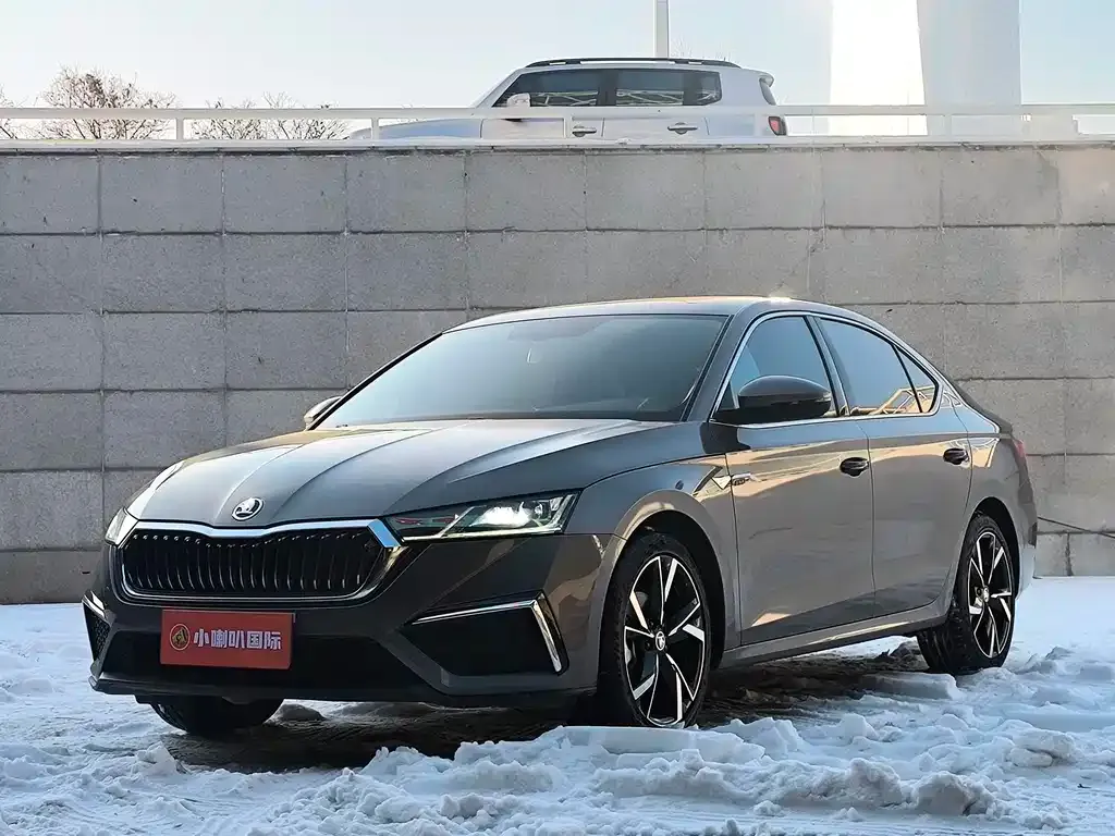 Skoda Octavia — фото 4