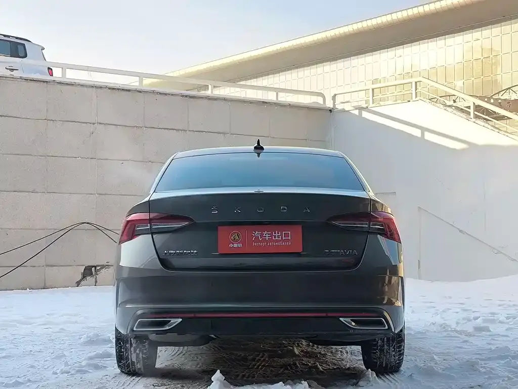 Skoda Octavia — фото 7