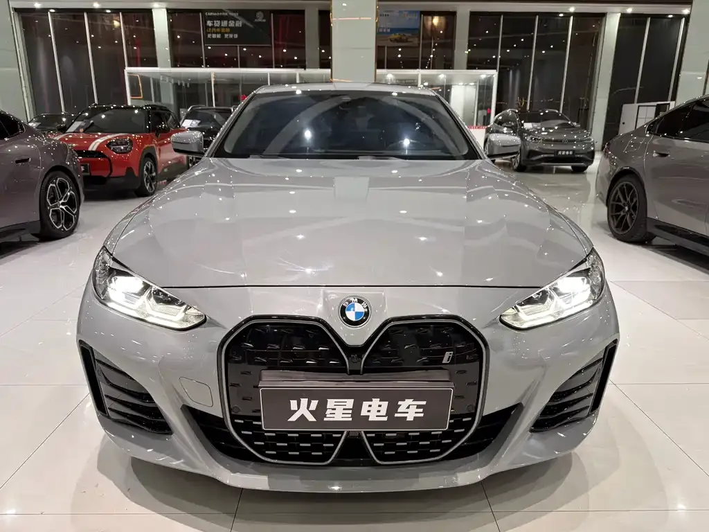 BMW i4 — фото 2