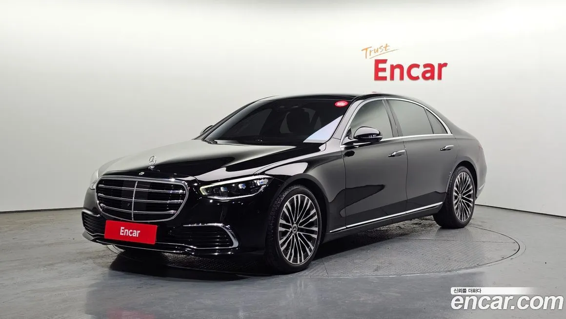 Mercedes-Benz S-Class — фото 1