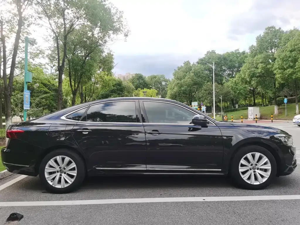 Volkswagen Passat — фото 5