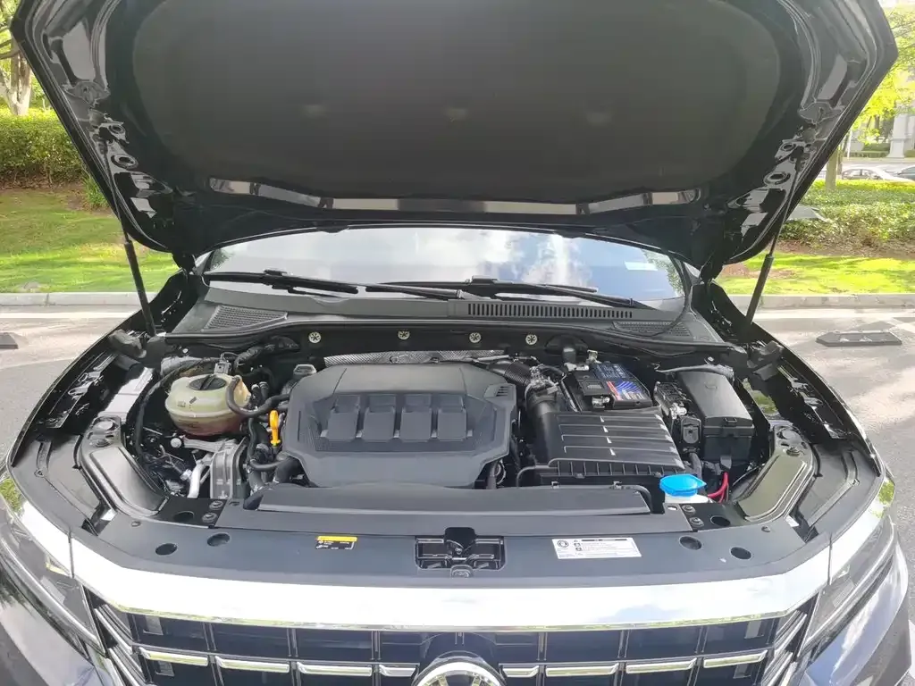Volkswagen Passat — фото 6