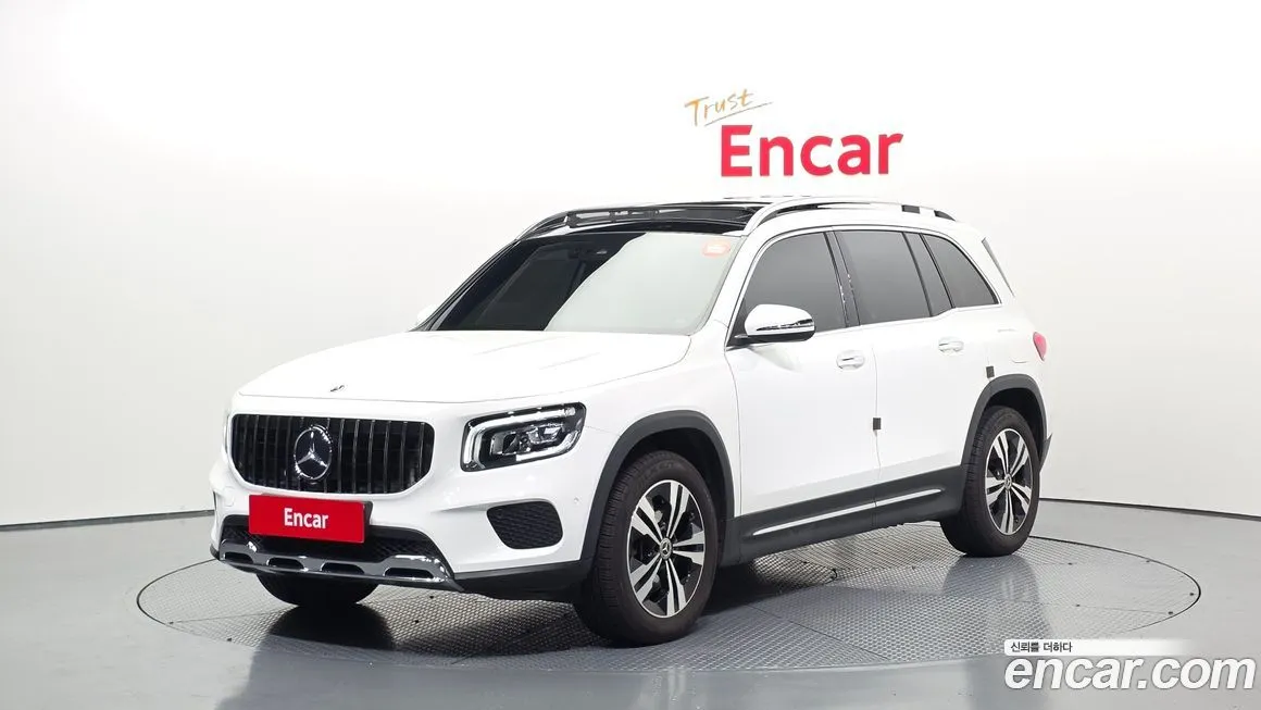 Mercedes-Benz GLB-Class — фото 1