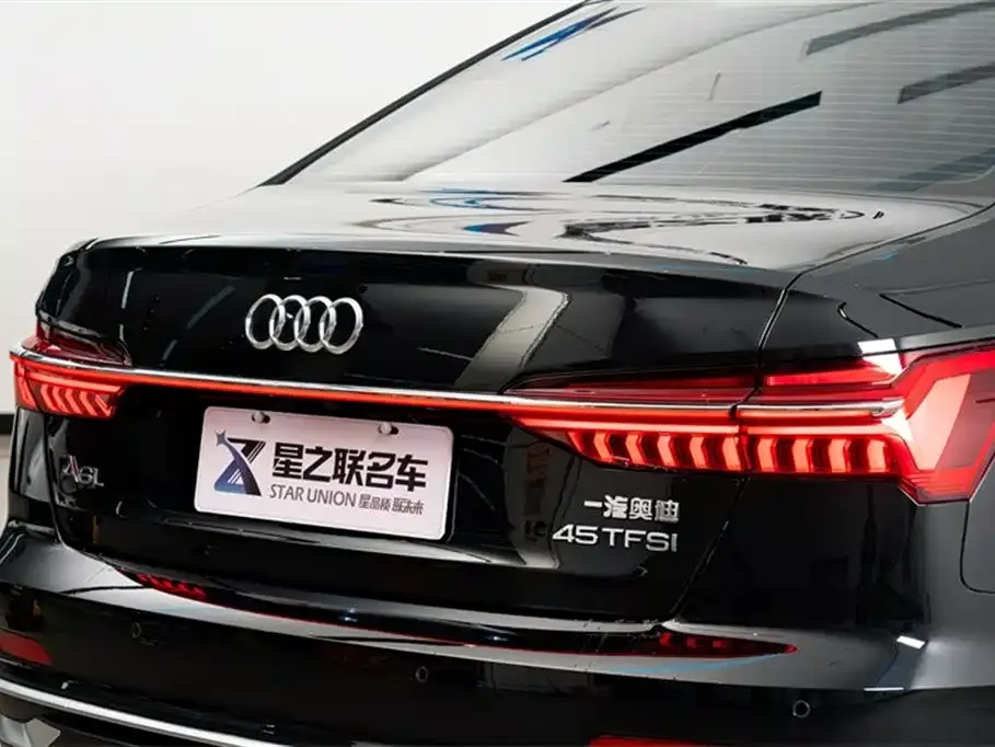 Audi A6L — фото 5