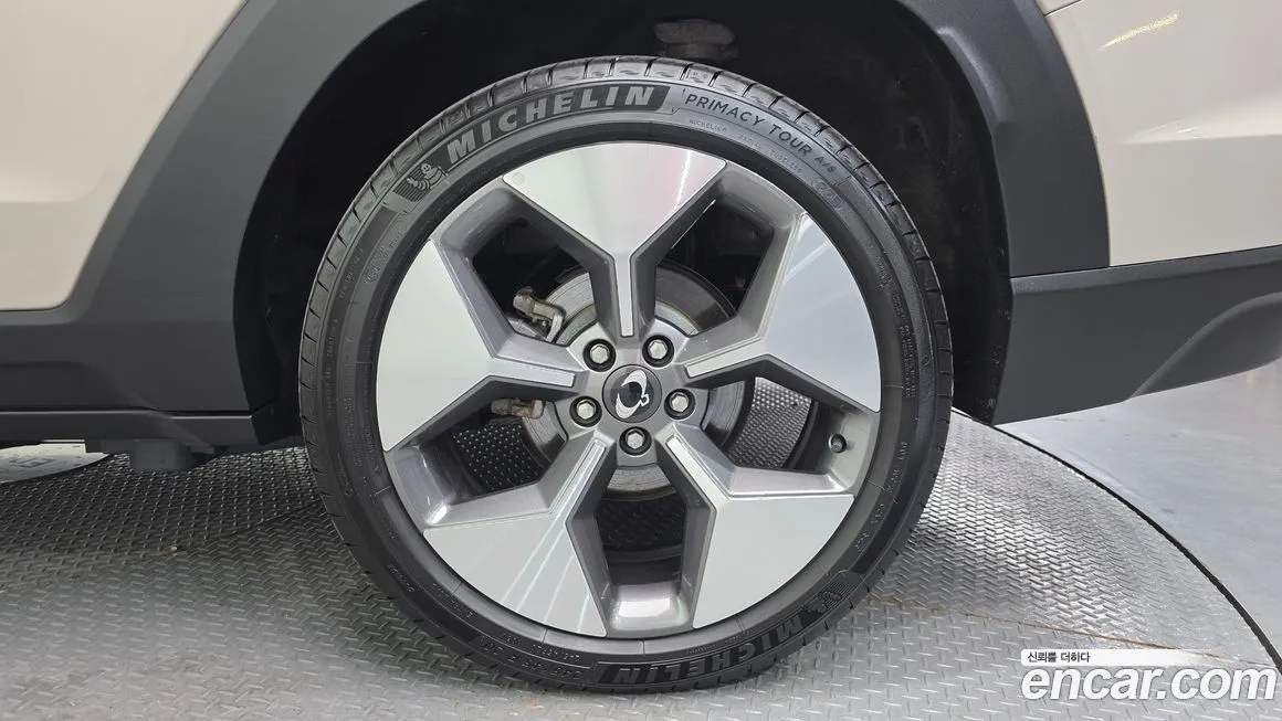 KG Mobility (Ssangyong) Torres — фото 8