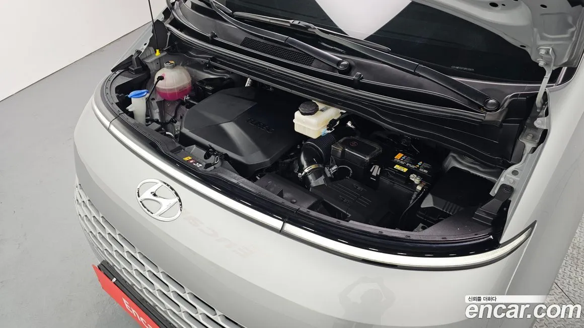 Hyundai Staria — фото 4