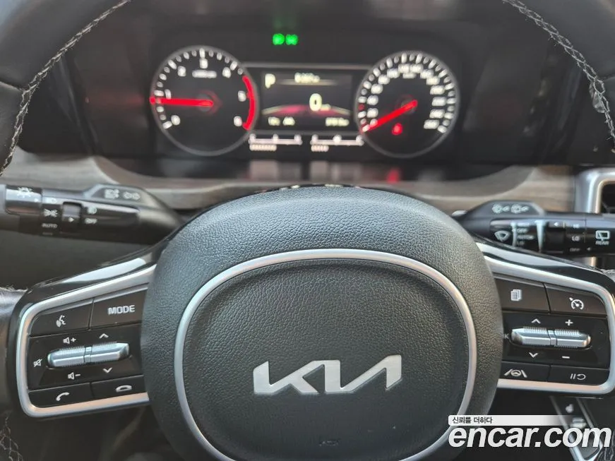 Kia Sorento — фото 5