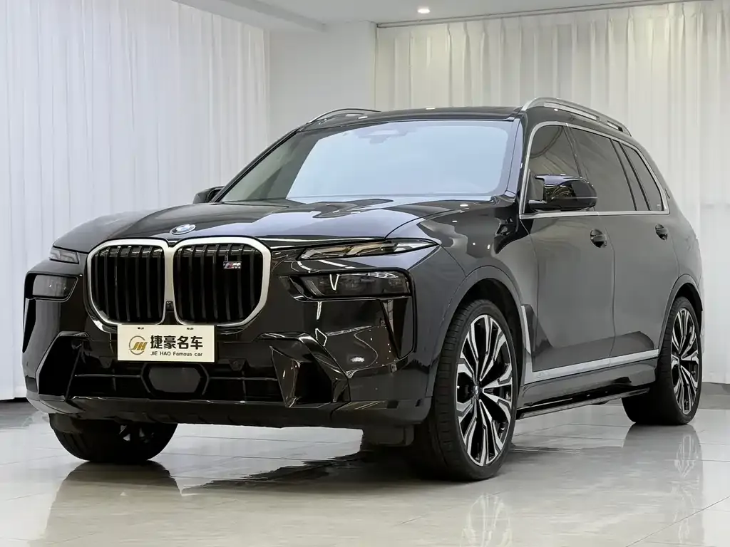 BMW X7 M60i — фото 6