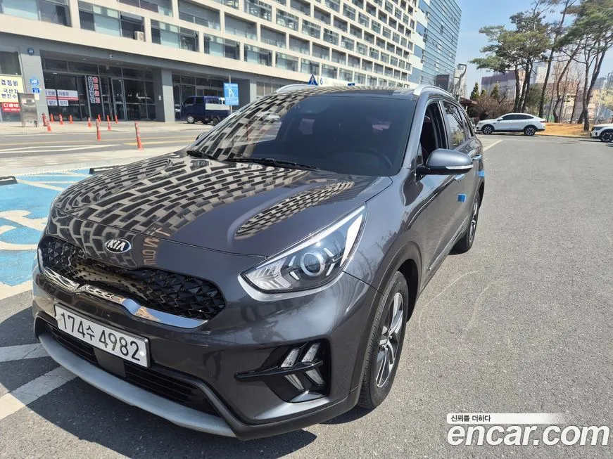 Kia Niro — фото 4