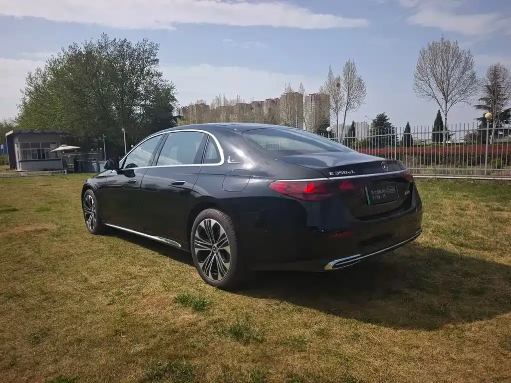 Mercedes-Benz E-Class New Energy — фото 5