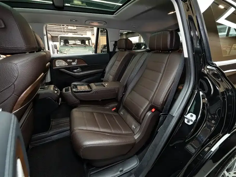 Mercedes-Benz GLS — фото 4