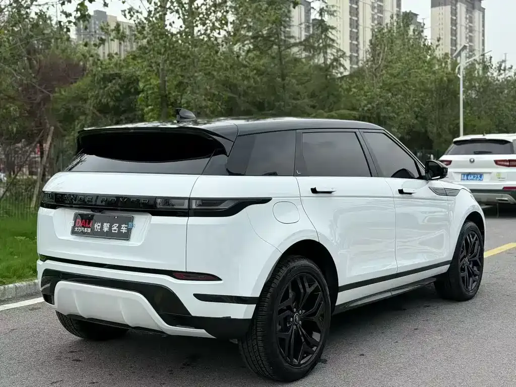 Land Rover Evoque PHEV — фото 7