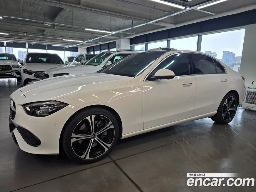 Mercedes-Benz C-Class — фото 1