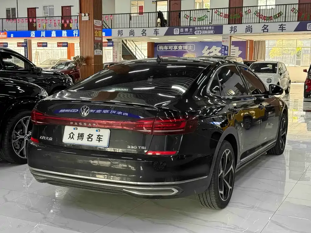 Volkswagen Passat — фото 4