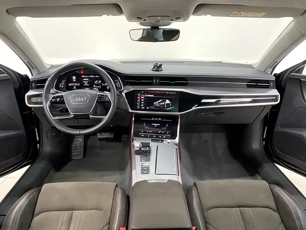 Audi A7L — фото 10