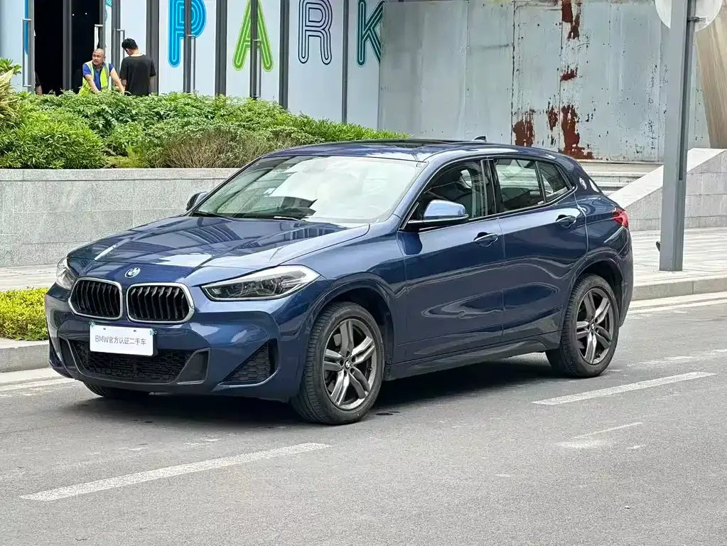 BMW X2 — фото 1