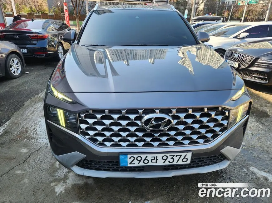 Hyundai Santafe — фото 1