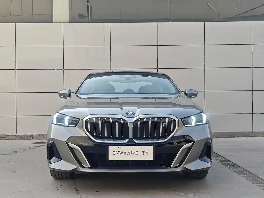 BMW i5 — фото 4