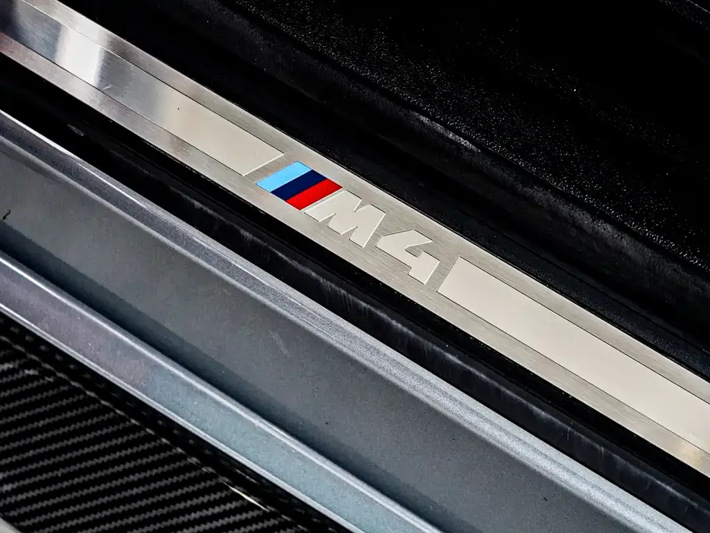 BMW M4 — фото 8