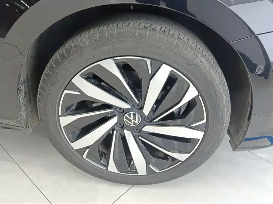Volkswagen Passat — фото 3