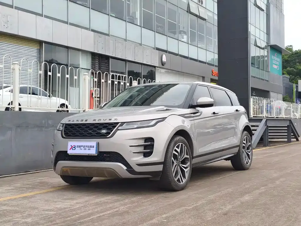 Land Rover Evoque — фото 1
